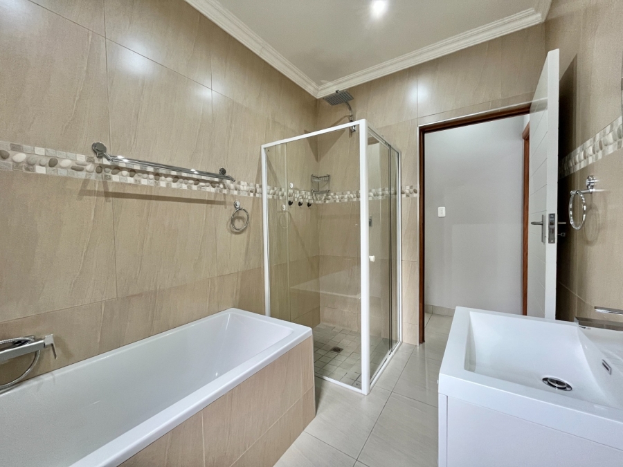 3 Bedroom Property for Sale in Kraaibosch Country Estate Western Cape